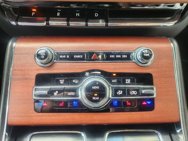 Used 2022 Lincoln Aviator Reserve w/ Elements Package Plus AWD/4WD image 19