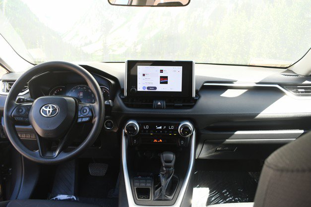 Used 2024 Toyota RAV4 XLE w/ Convenience Package AWD/4WD image 18