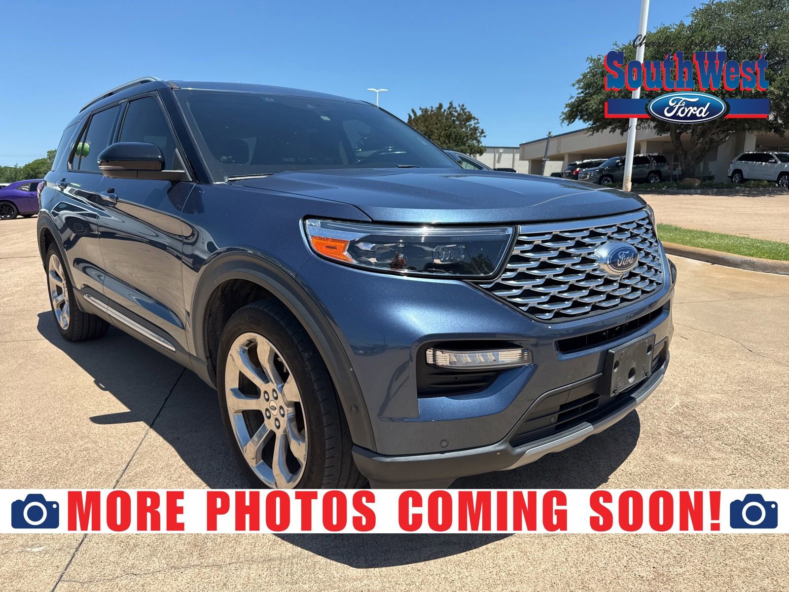Used 2020 Ford Explorer Platinum w/ Premium Technology Package AWD/4WD image 1
