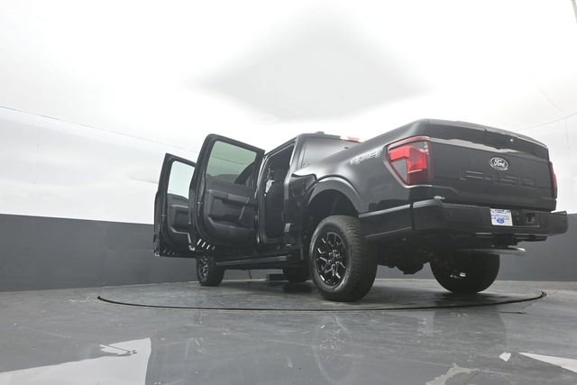 New 2026 Ford F150 XLT w/ Equipment Group 302A MID image 38