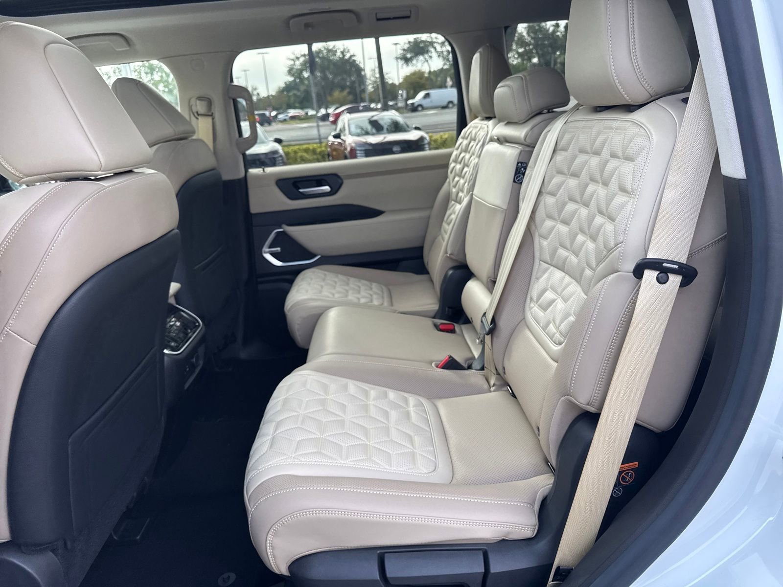 New 2026 Nissan Armada Platinum Reserve image 30