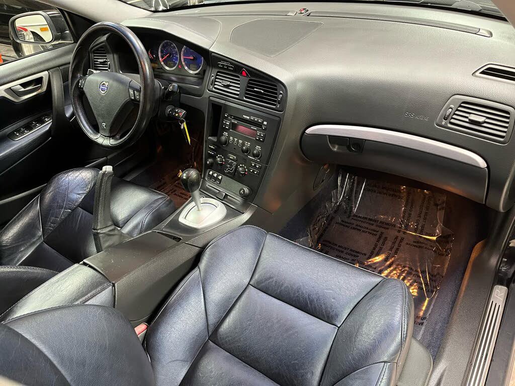 Used 2004 Volvo S60 R AWD/4WD image 10