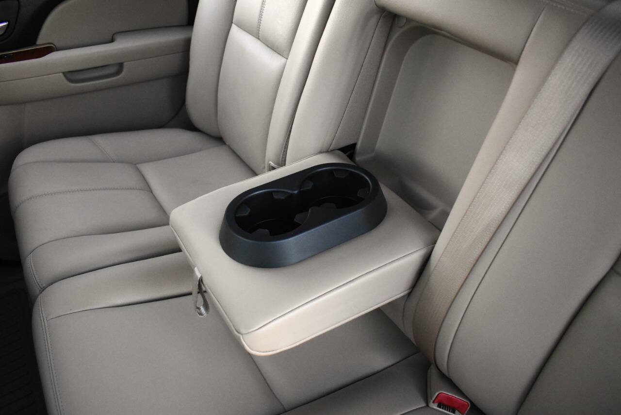 Used 2007 Chevrolet Silverado 1500 LTZ w/ Safety Package image 40