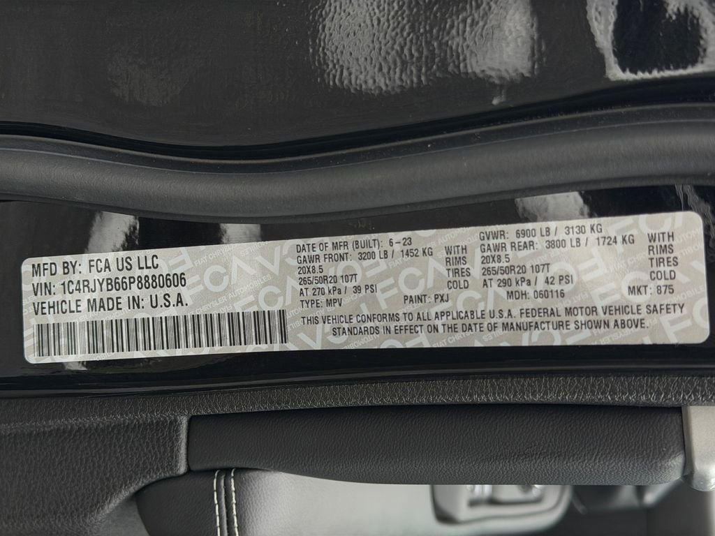 Used 2023 Jeep Grand Cherokee 4WD 4xe w/ Luxury Tech Group II image 25