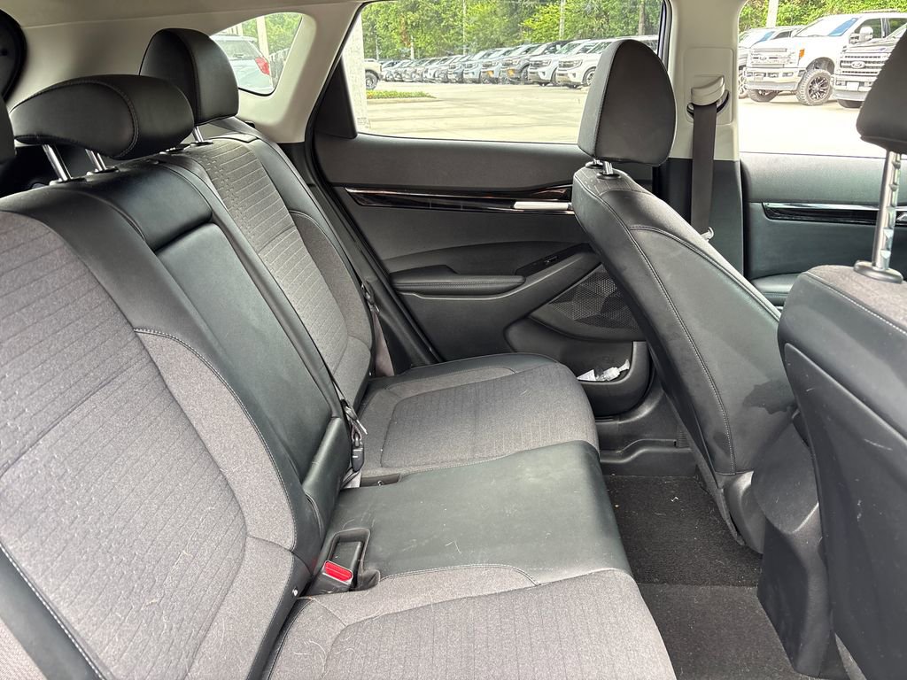 Used 2021 Kia Seltos S AWD/4WD image 28