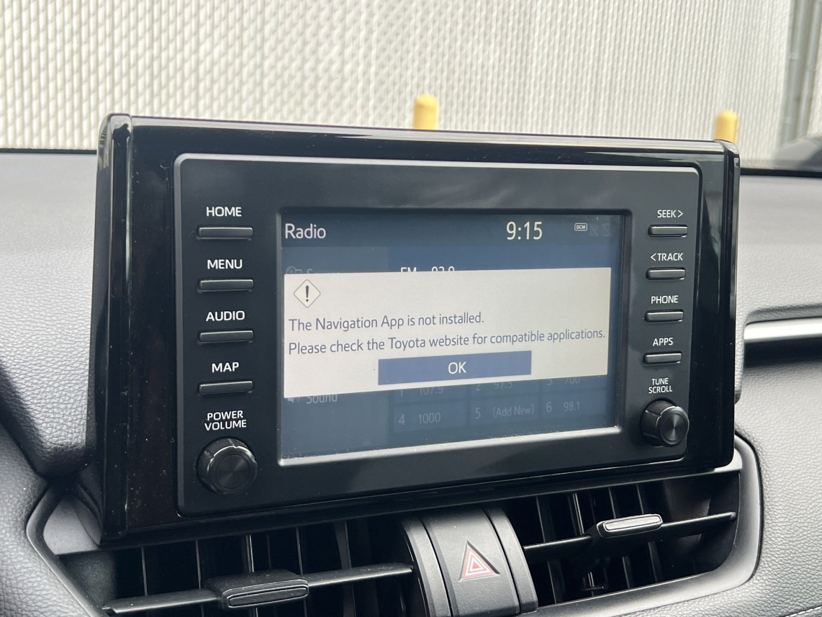 Used 2019 Toyota RAV4 LE AWD/4WD image 20