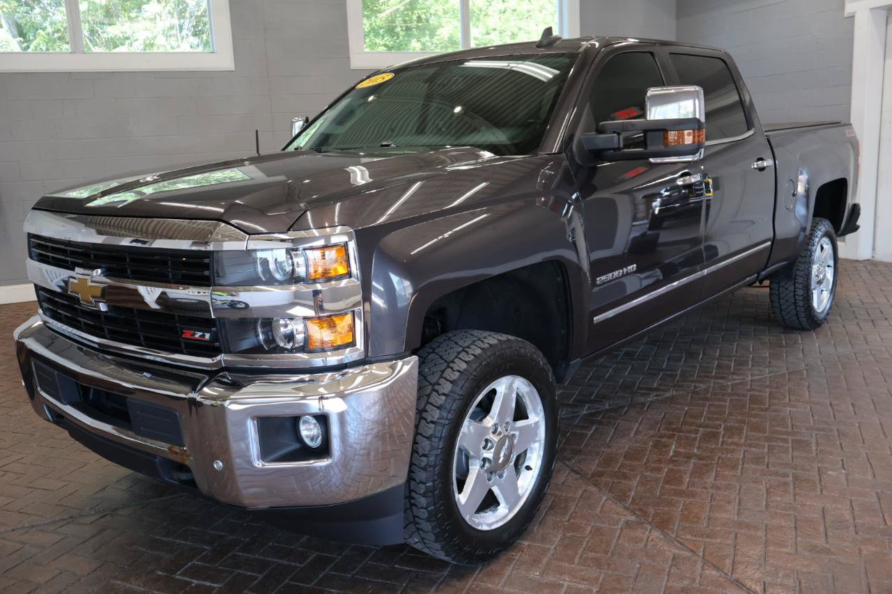 Used 2015 Chevrolet Silverado 2500 LTZ w/ Z71 Package, Off-Road AWD/4WD image 3