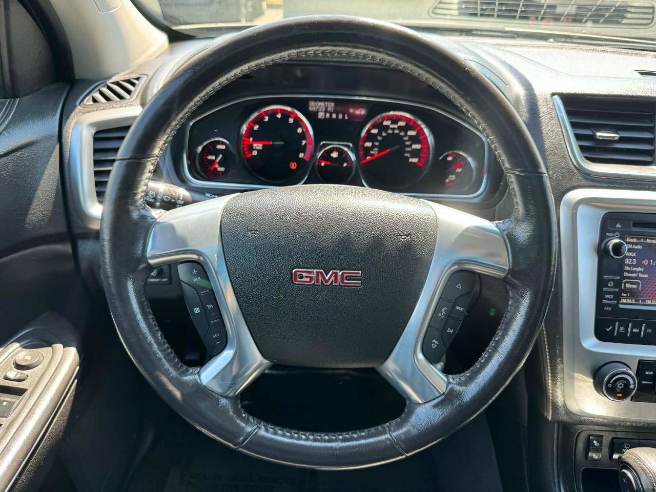 Used 2014 GMC Acadia SLE image 21