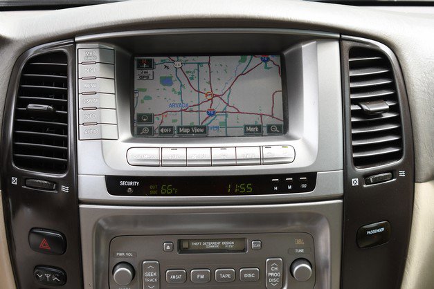 Used 2005 Toyota Land Cruiser image 21