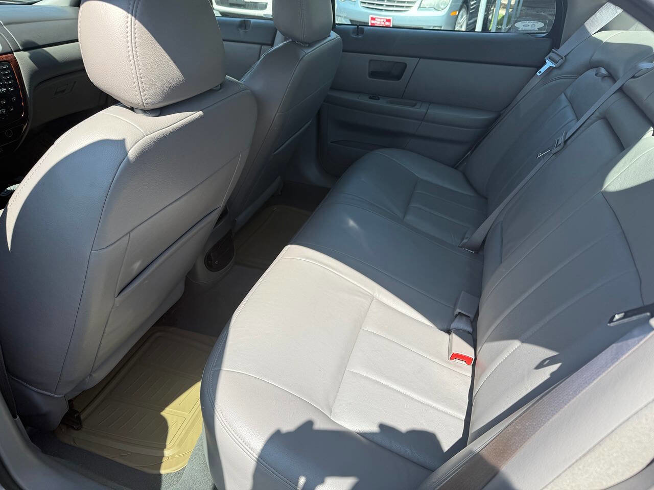 Used 2005 Mercury Sable LS image 12