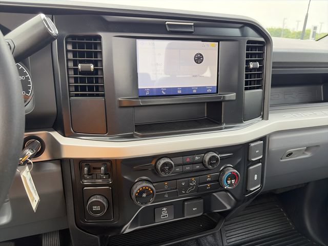 New 2026 Ford F600 2WD Regular Cab Super Duty w/ XL Chrome Package image 17