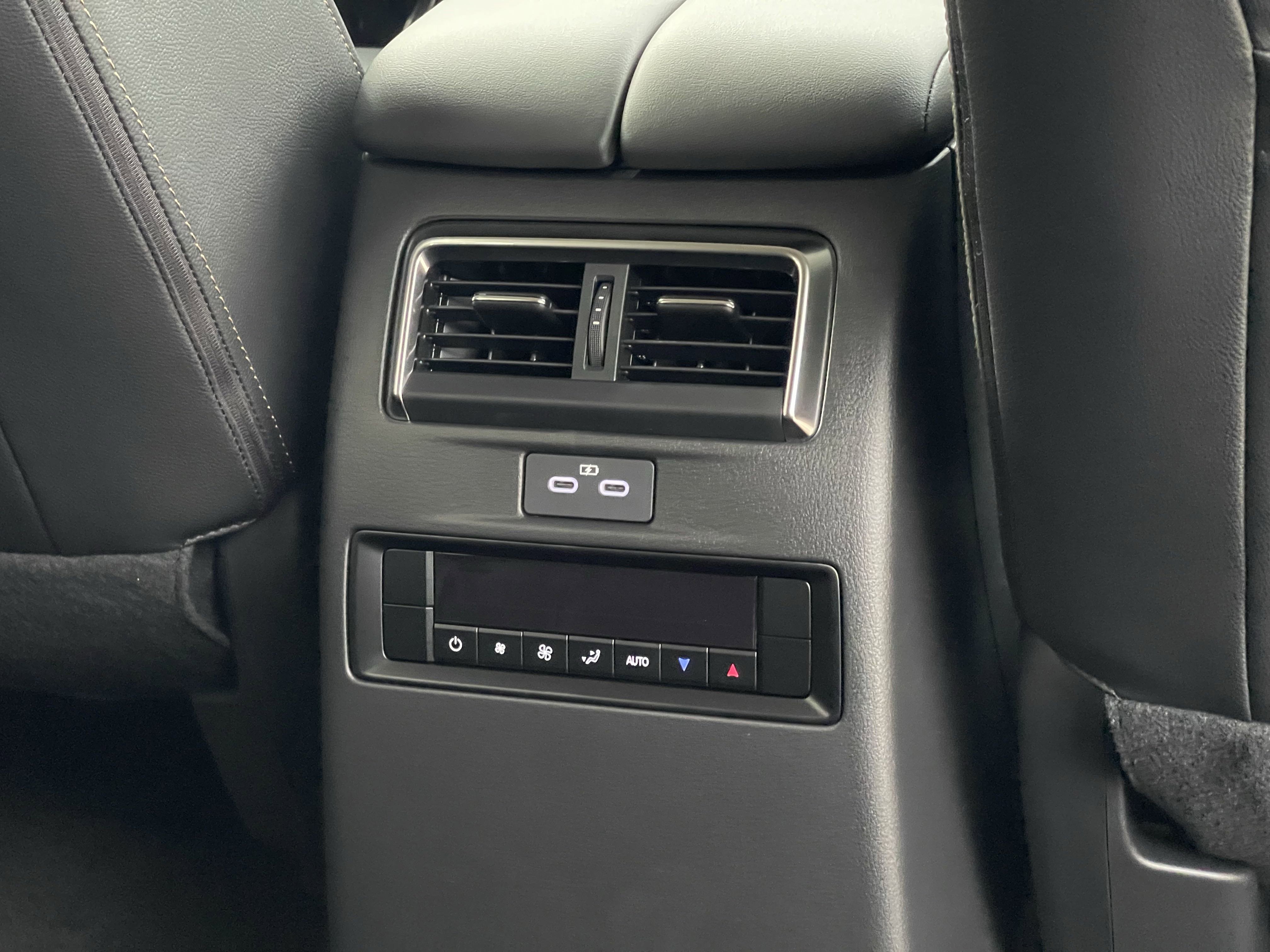 New 2025 MAZDA CX-90 3.3 Turbo w/ Preferred Package image 11