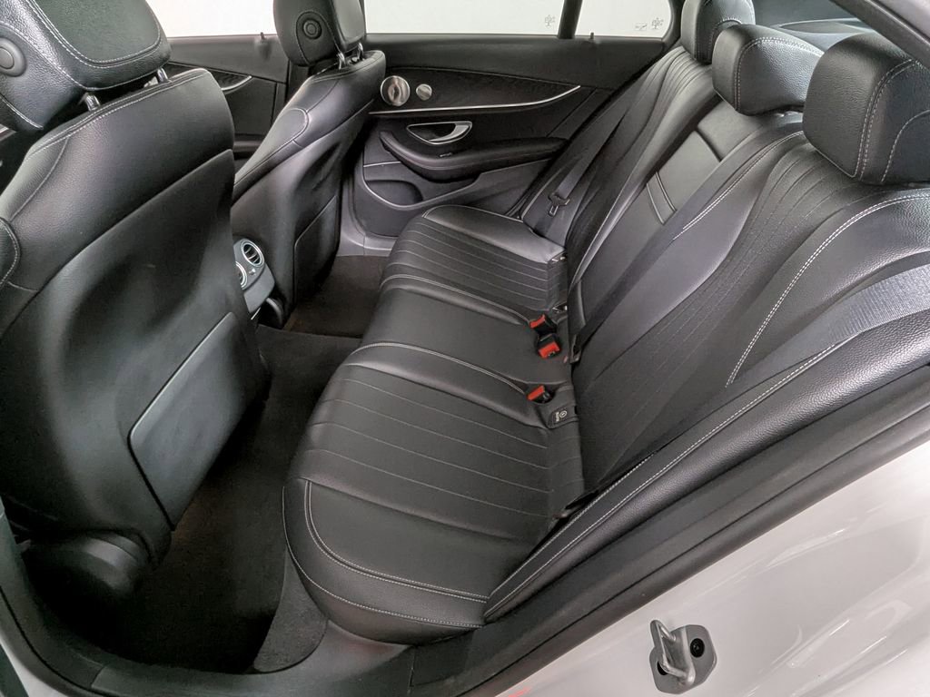 Used 2022 Mercedes-Benz E 350 4MATIC Sedan image 42