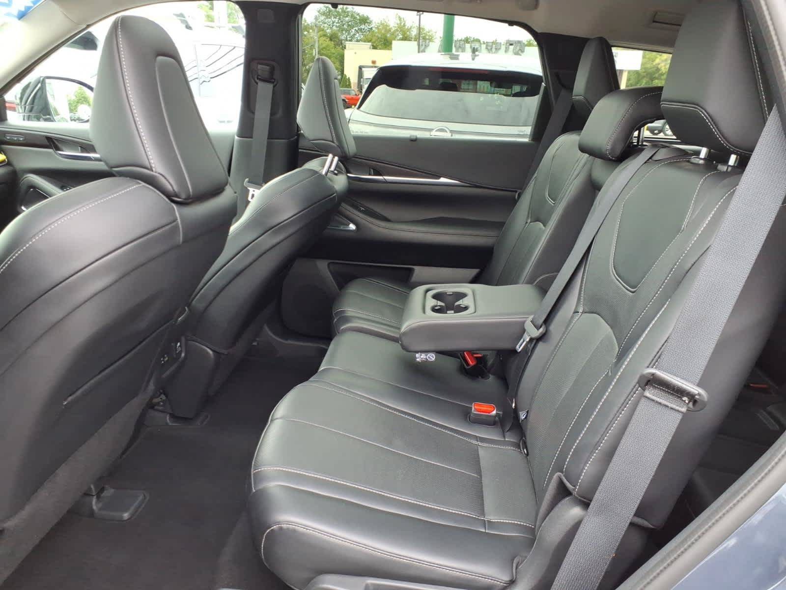 Certified 2023 INFINITI QX60 Sensory w/ Vision Package AWD/4WD image 11