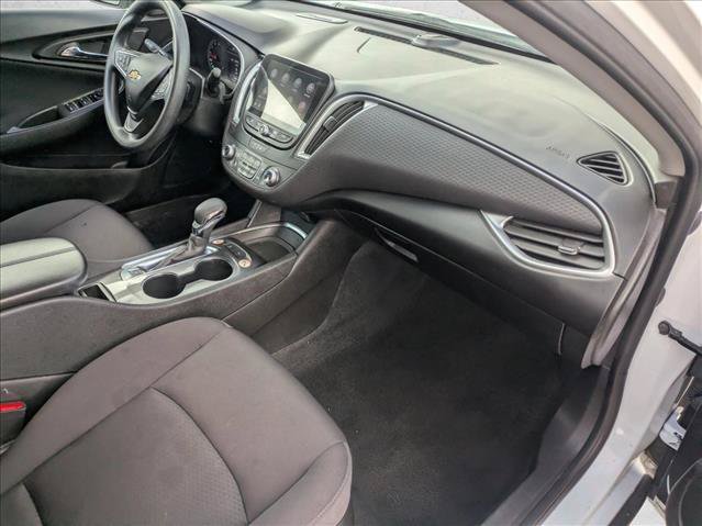 Used 2025 Chevrolet Malibu LT FWD image 19
