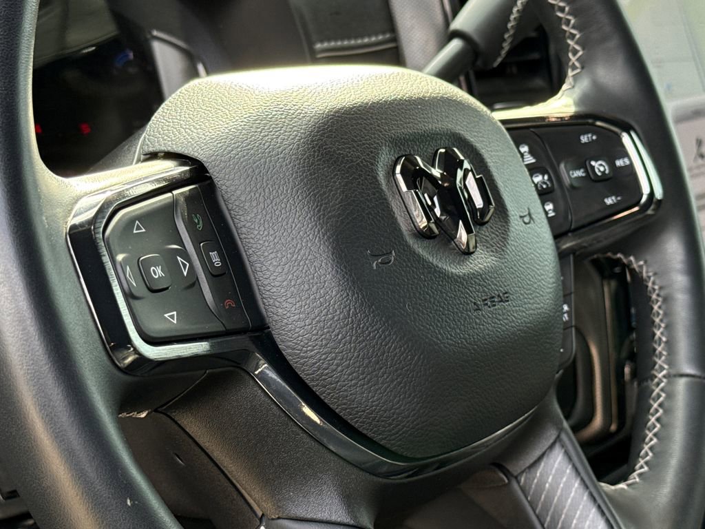Used 2024 RAM 2500 Limited AWD/4WD image 29