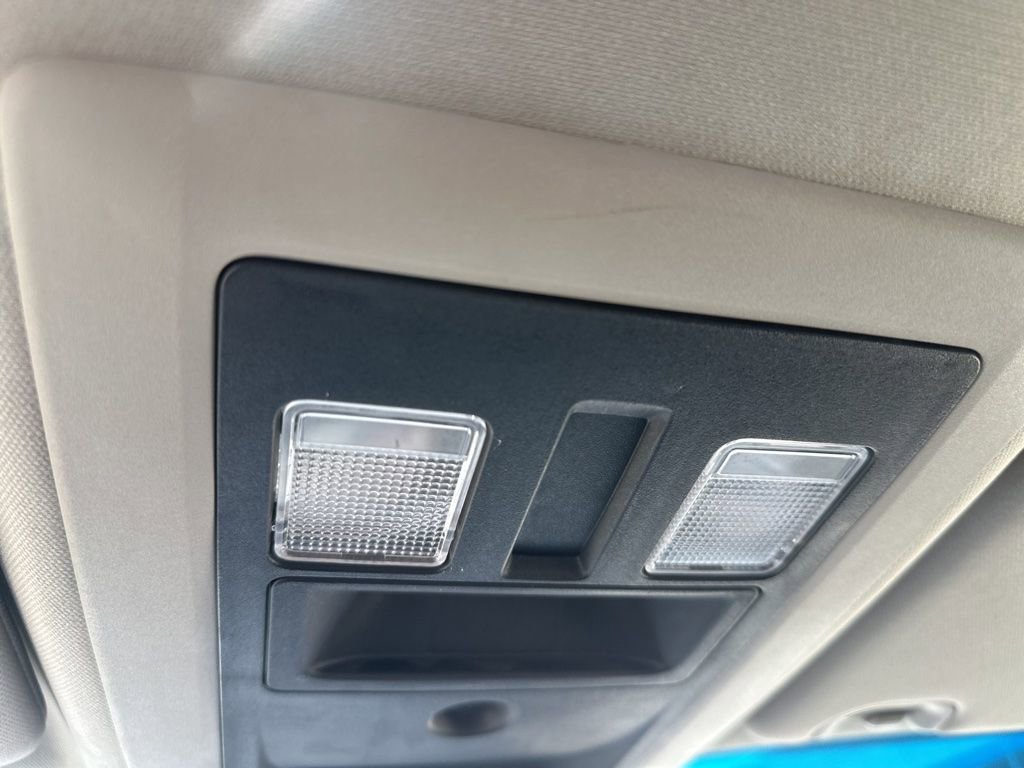 Used 2015 RAM 1500 Express RWD image 19