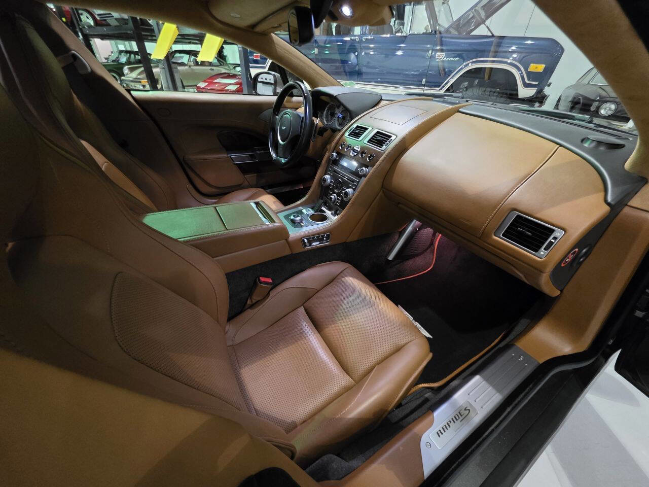 Used 2015 Aston Martin Rapide S image 75