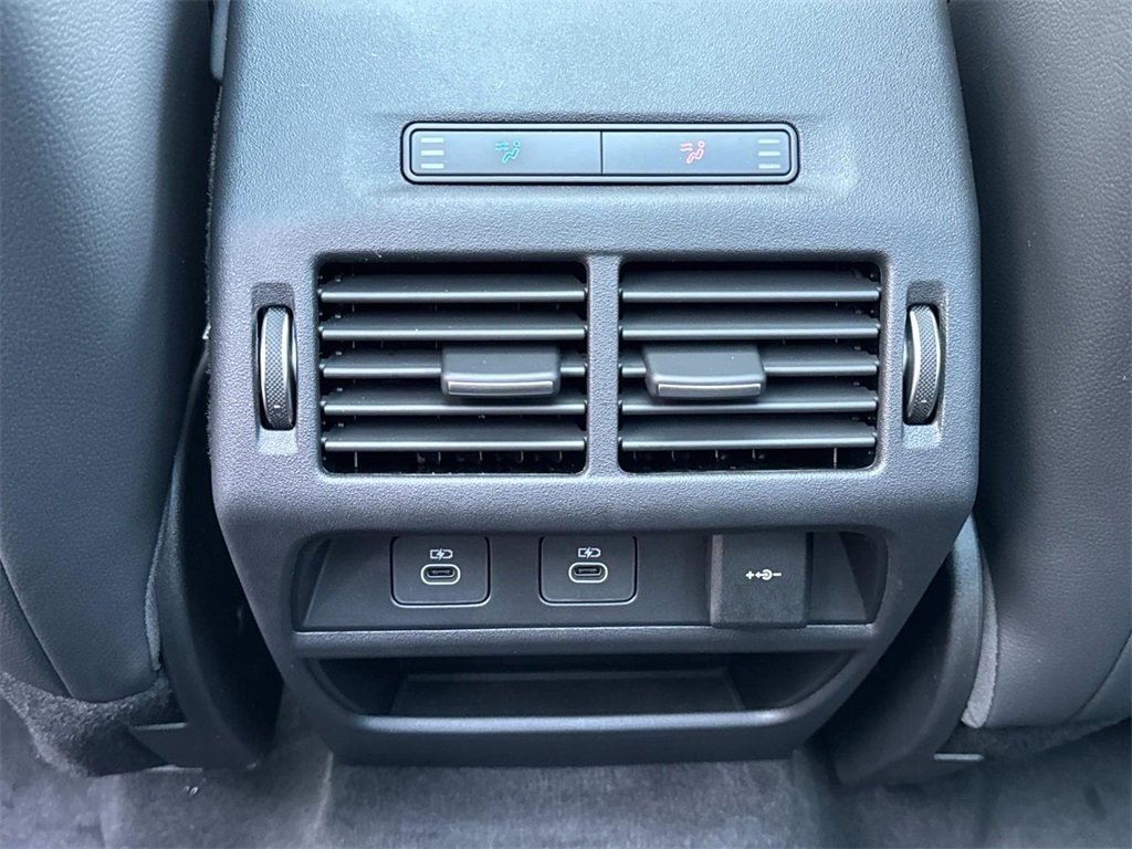 New 2025 Land Rover Discovery Sport S image 14