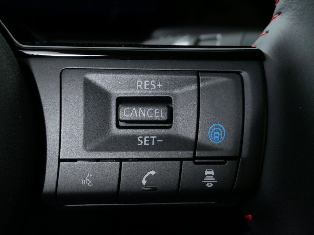 New 2027 Nissan Kicks SR AWD/4WD image 25