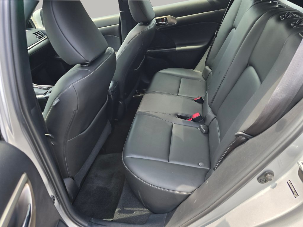 Used 2014 Lexus CT 200h w/ F Sport w/Nuluxe Interior FWD image 28
