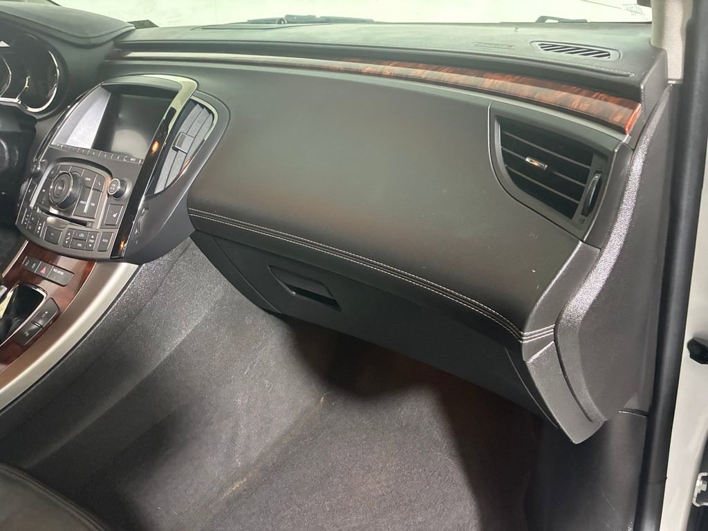 Used 2013 Buick LaCrosse Leather image 27