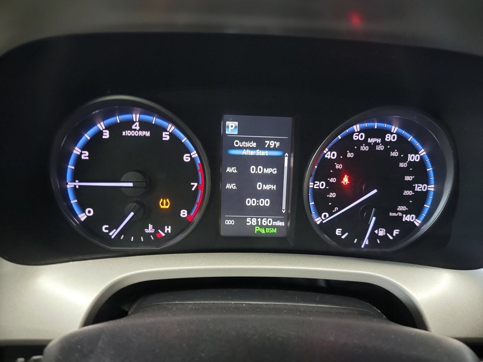 Used 2018 Toyota RAV4 XLE FWD image 18