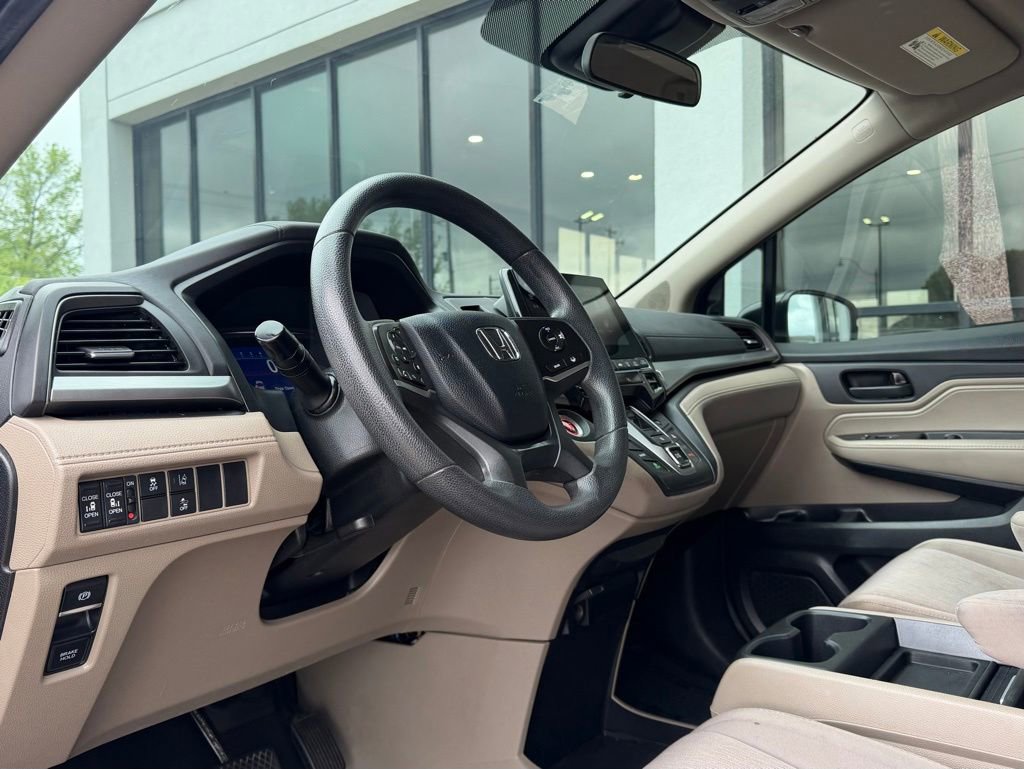 Used 2019 Honda Odyssey EX image 2