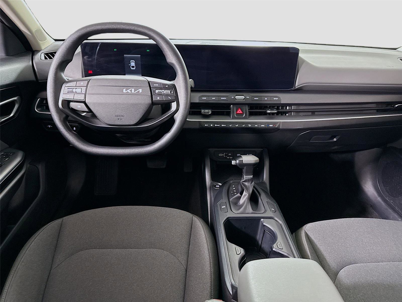 Used 2025 Kia K4 FWD image 2