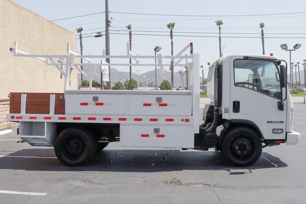 Used 2019 Isuzu NPR HD image 12