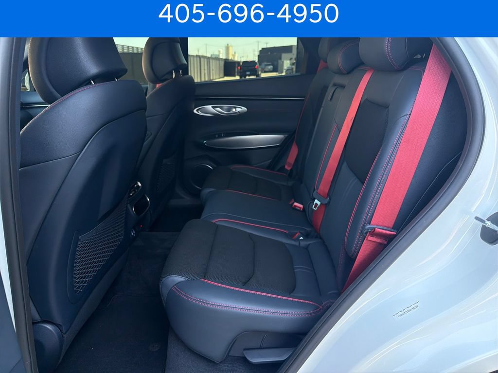 Used 2025 Genesis GV70 3.5T Sport AWD/4WD image 18