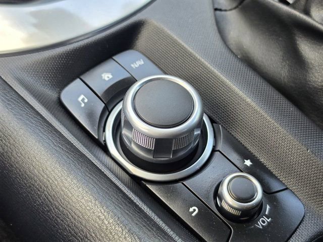 Used 2021 MAZDA MX-5 Miata RF Club RWD image 22