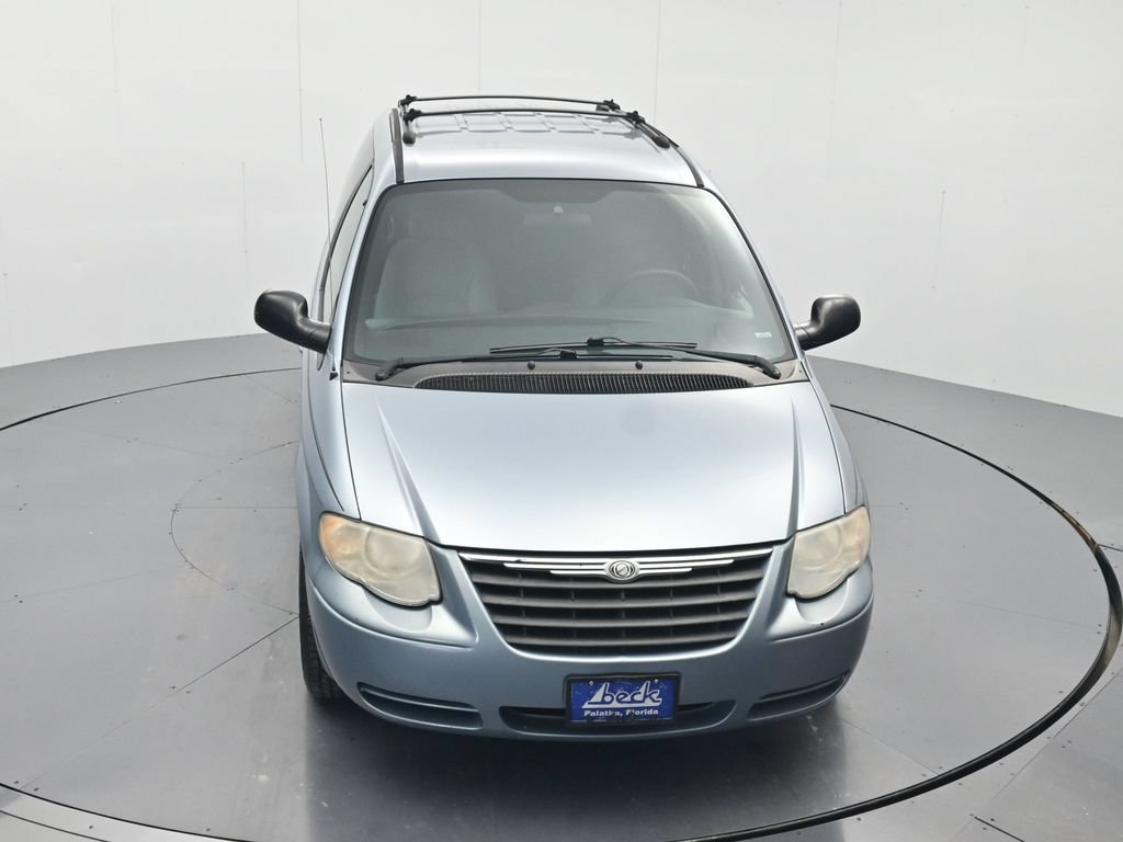 Used 2005 Chrysler Town & Country LX w/ Popular Equipment Group II FWD image 27