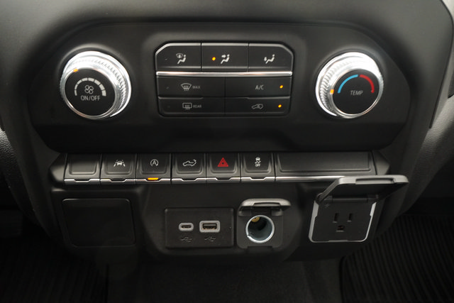 Used 2026 GMC Sierra 1500 Pro w/ Graphite Edition AWD/4WD image 19