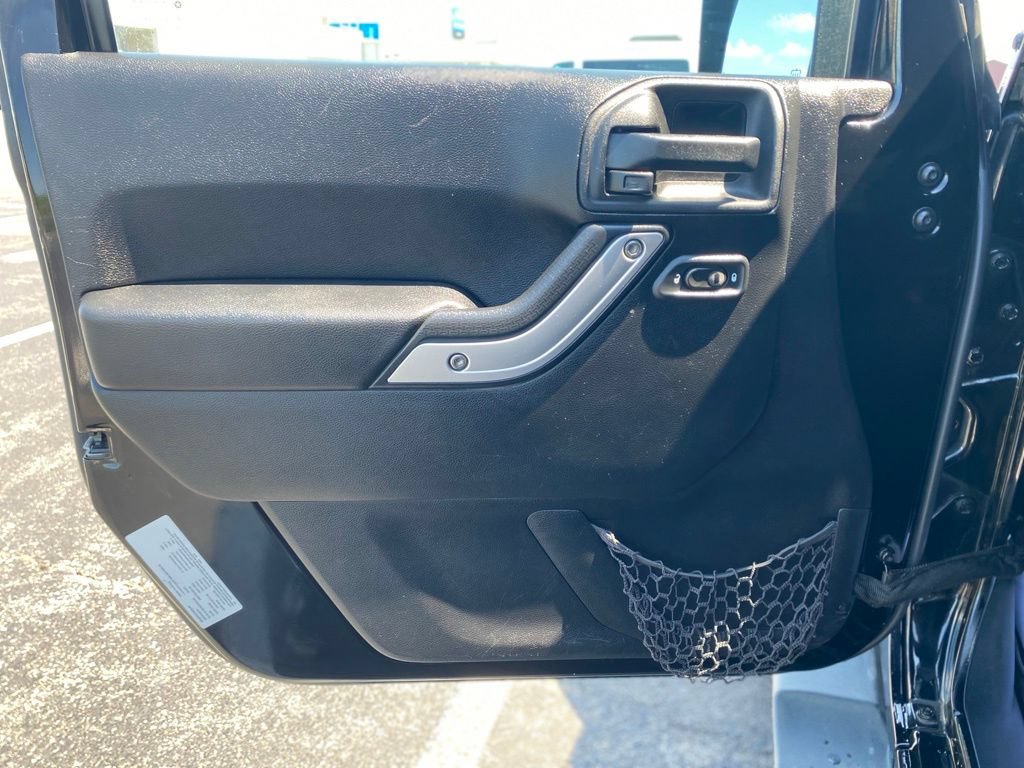 Used 2013 Jeep Wrangler Sahara w/ Dual Top Group AWD/4WD image 17