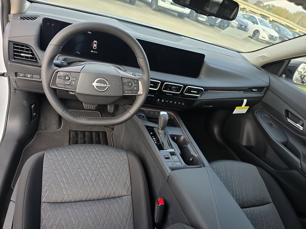 New 2026 Nissan Sentra SV w/ SV Convenience Package image 4