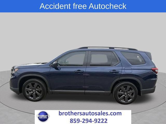 Used 2025 Honda Pilot Sport image 3