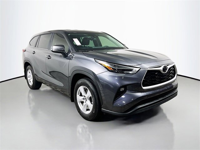 New 2025 Toyota Highlander LE