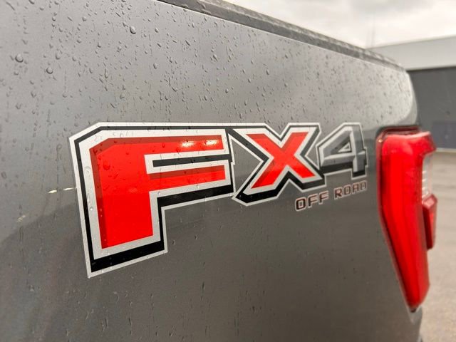 Used 2021 Ford F150 Lariat w/ Equipment Group 502A High image 11