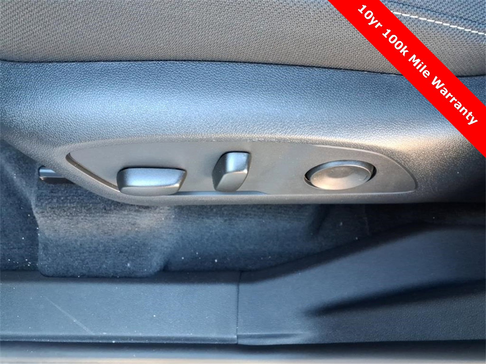 New 2026 Chevrolet Traverse LT w/ Sun and Wheel Package image 15