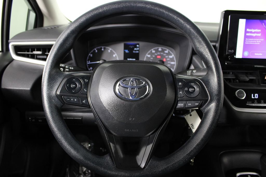 Used 2024 Toyota Corolla LE FWD image 9