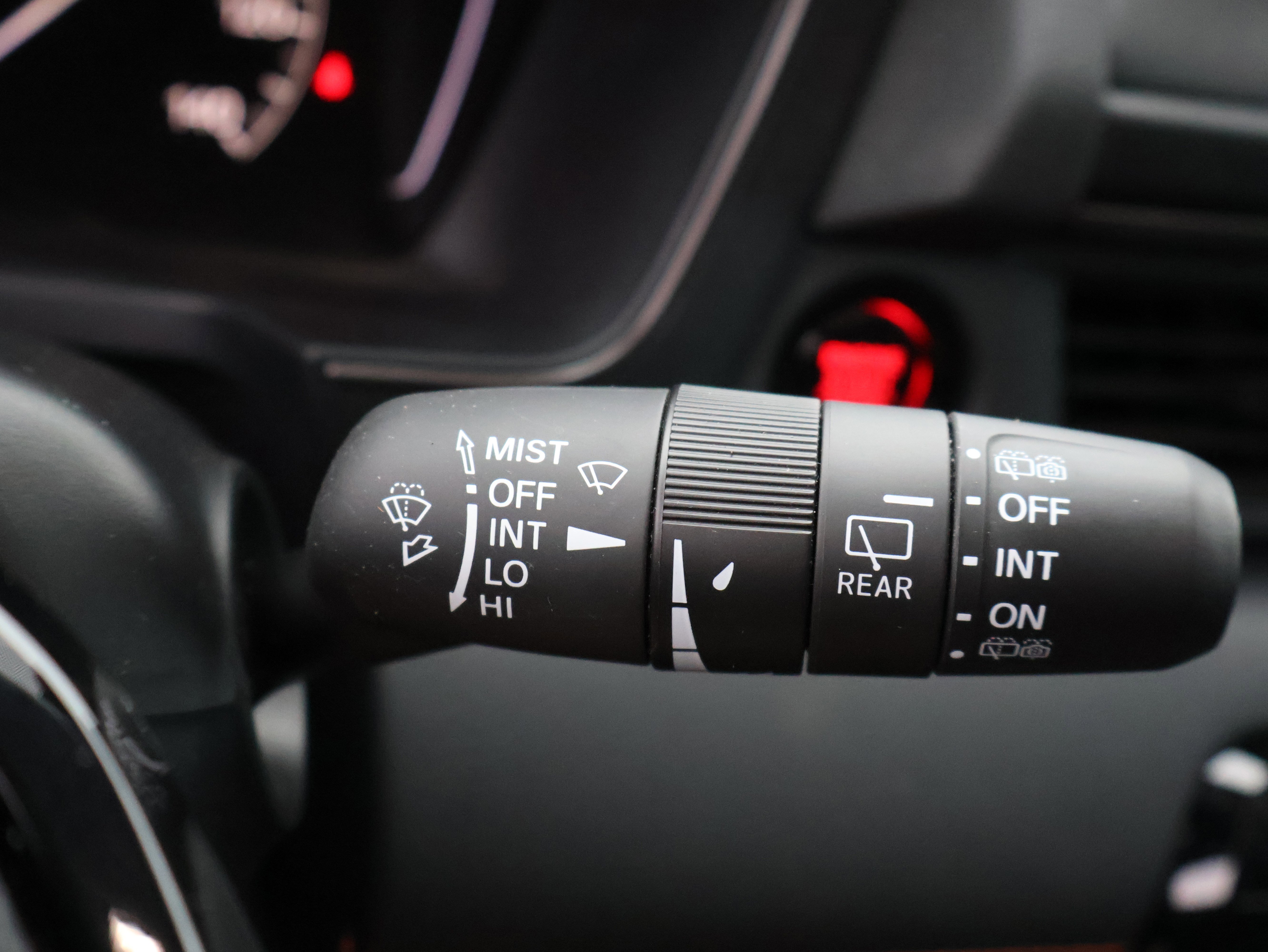 Used 2025 Honda Pilot TrailSport image 46