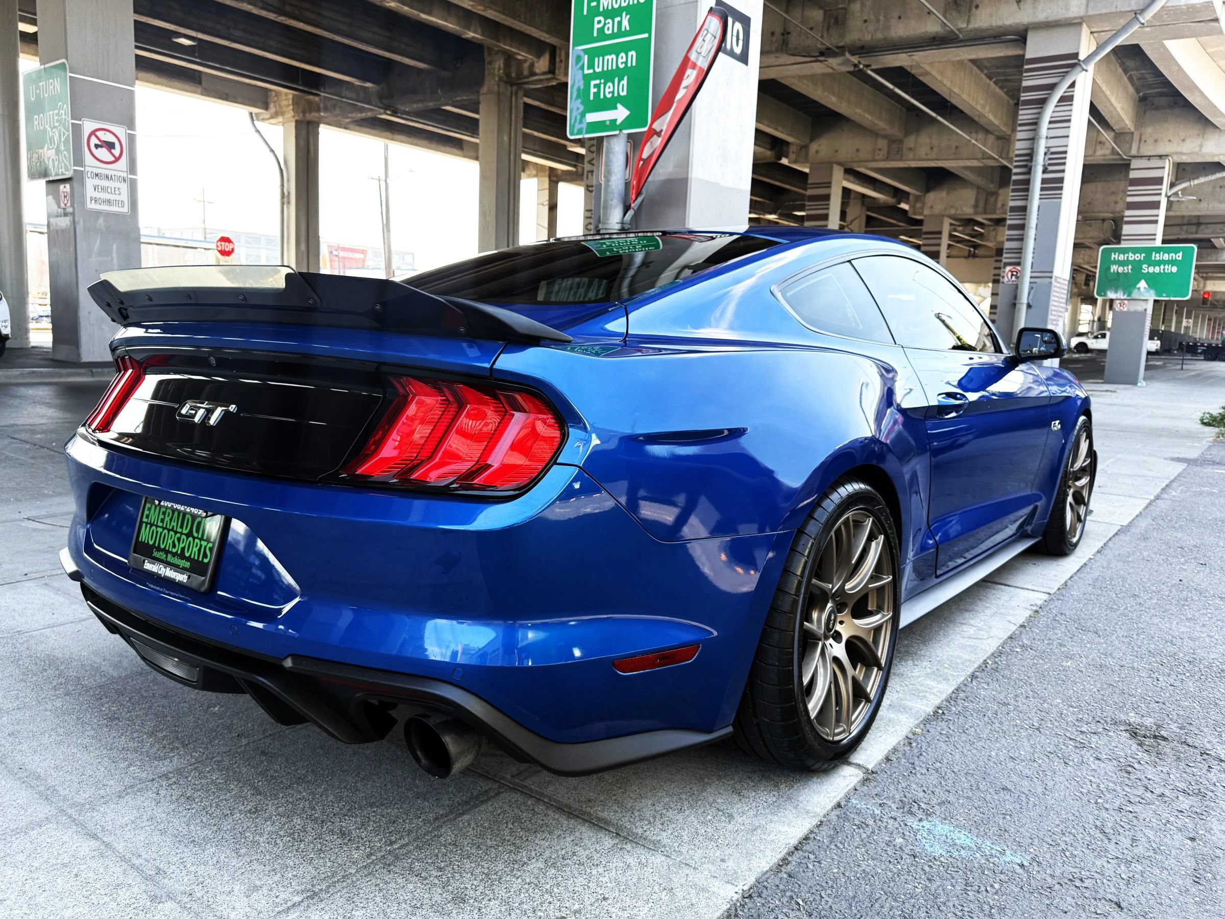 Used 2018 Ford Mustang GT RWD image 5