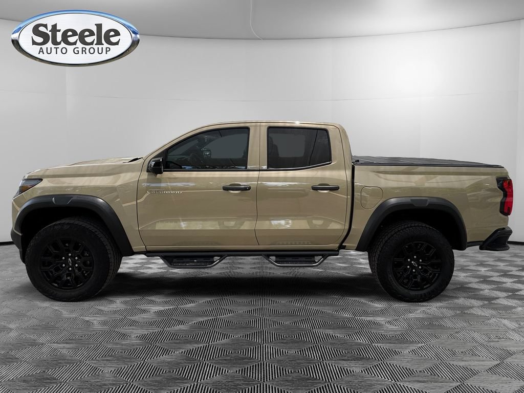 Certified 2023 Chevrolet Colorado Trail Boss w/ Technology Package AWD/4WD image 2