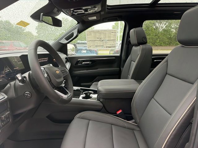 New 2026 Chevrolet Suburban Premier w/ Sun And Tow Package AWD/4WD image 14