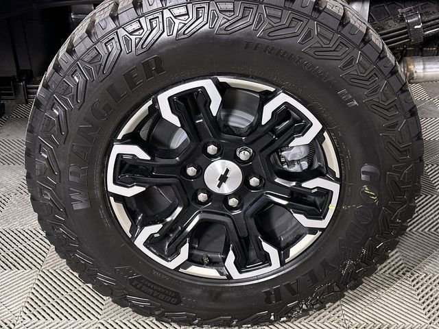 New 2026 Chevrolet Silverado 1500 ZR2 AWD/4WD image 34