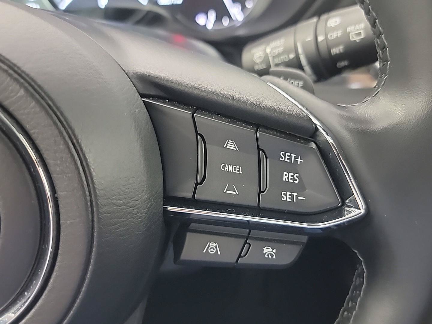 Used 2024 MAZDA CX-5 Signature AWD/4WD image 25