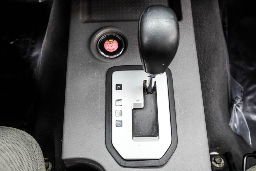 Used 2020 Nissan Frontier SV w/ Midnight Edition Floor Mats image 20