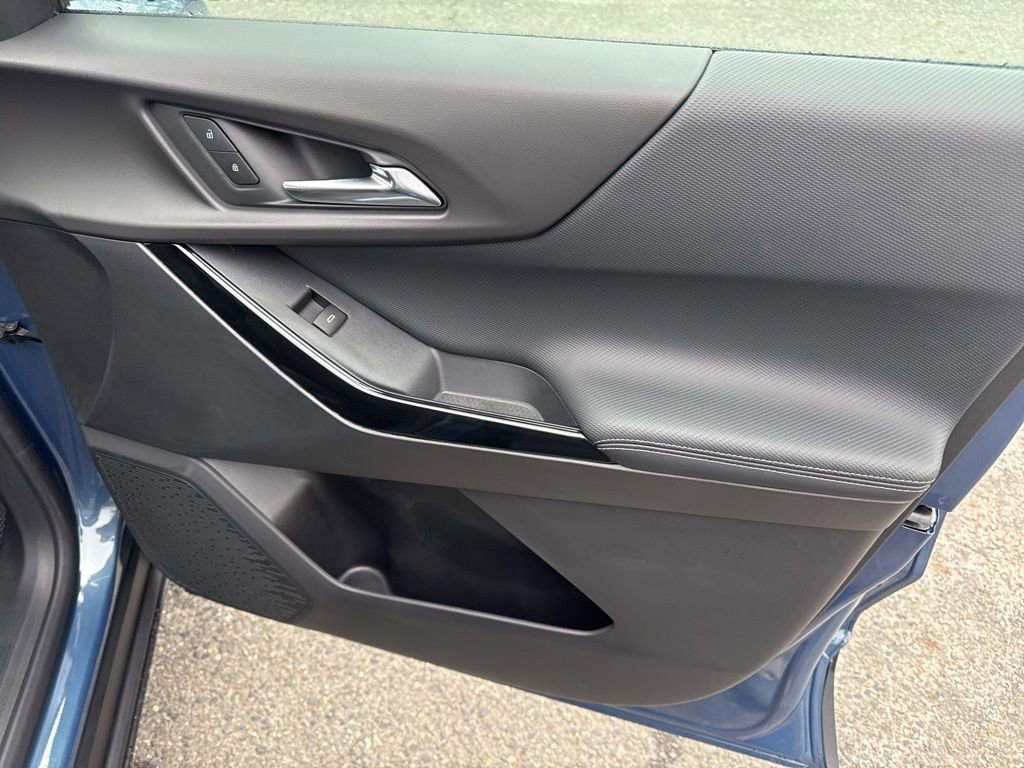 New 2026 Chevrolet Equinox LT w/ Convenience Package II image 37