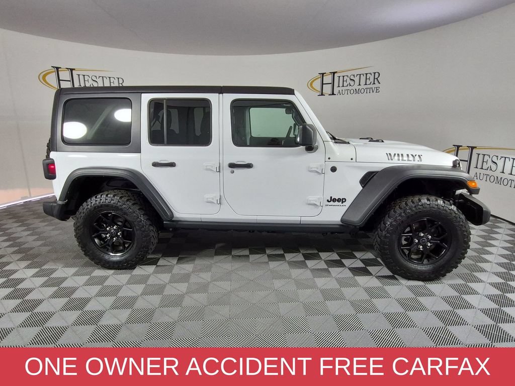 Used 2025 Jeep Wrangler Unlimited Sport AWD/4WD image 3